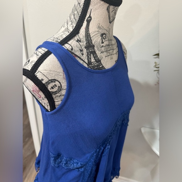 Hayden Girls Blue Asymmetrical Embellished ruffle trim Tank Top - Picture 6 of 8